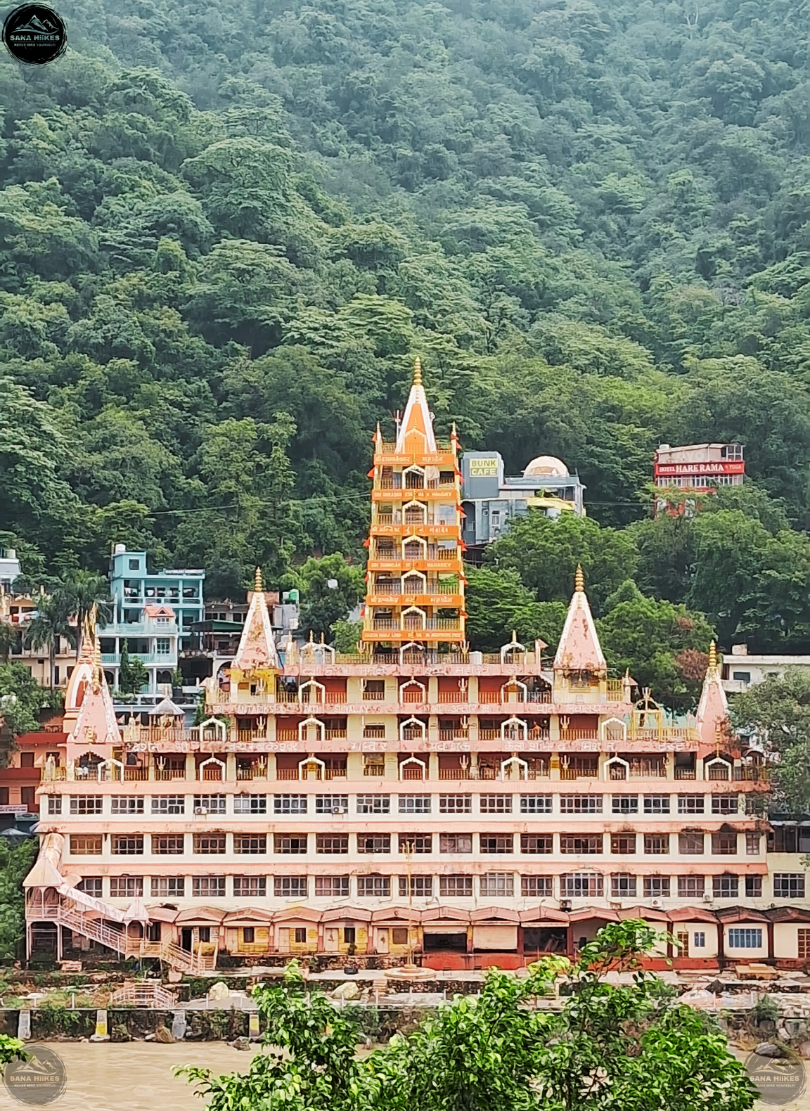 Trayambakeshwar Temple, Rishikesh